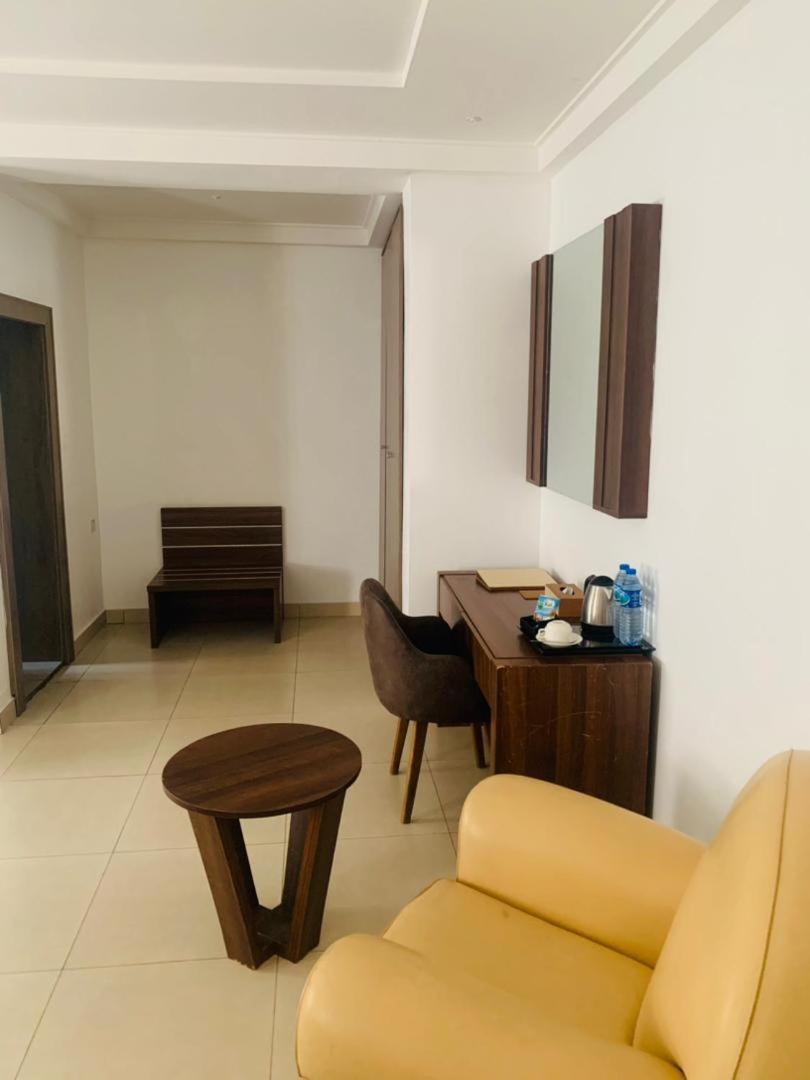 Swiss Pearl Continental Suite Wupa Exteriér fotografie