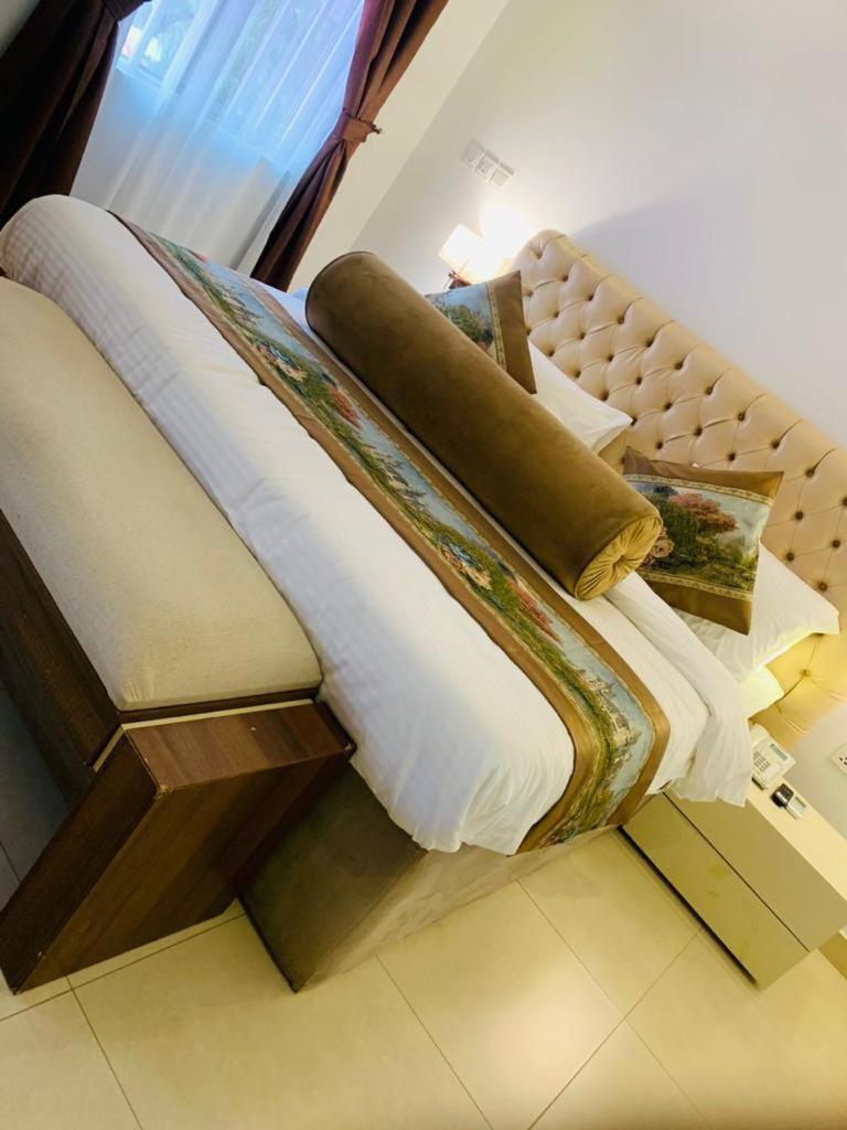 Swiss Pearl Continental Suite Wupa Exteriér fotografie